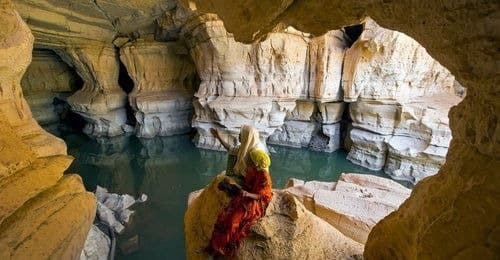 Cuevas de Sof Omar